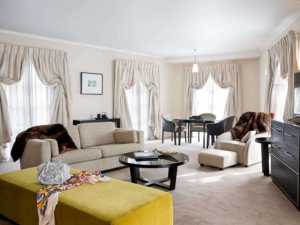 Sofitel Queenstown - Hotel & Spa-guestroom-Guest Room,On-Site.jpg
