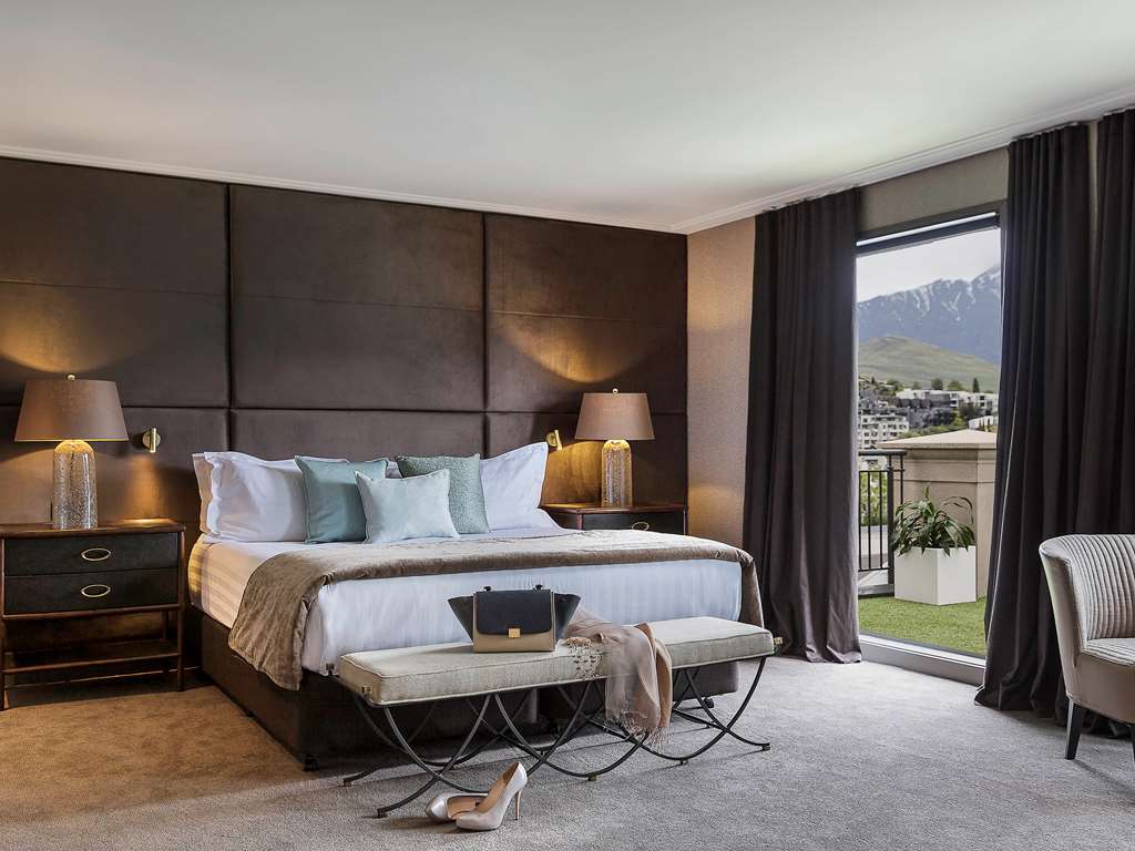 Sofitel Queenstown - Hotel & Spa-guestroom-Guest Room,Suite,On-Site.jpg