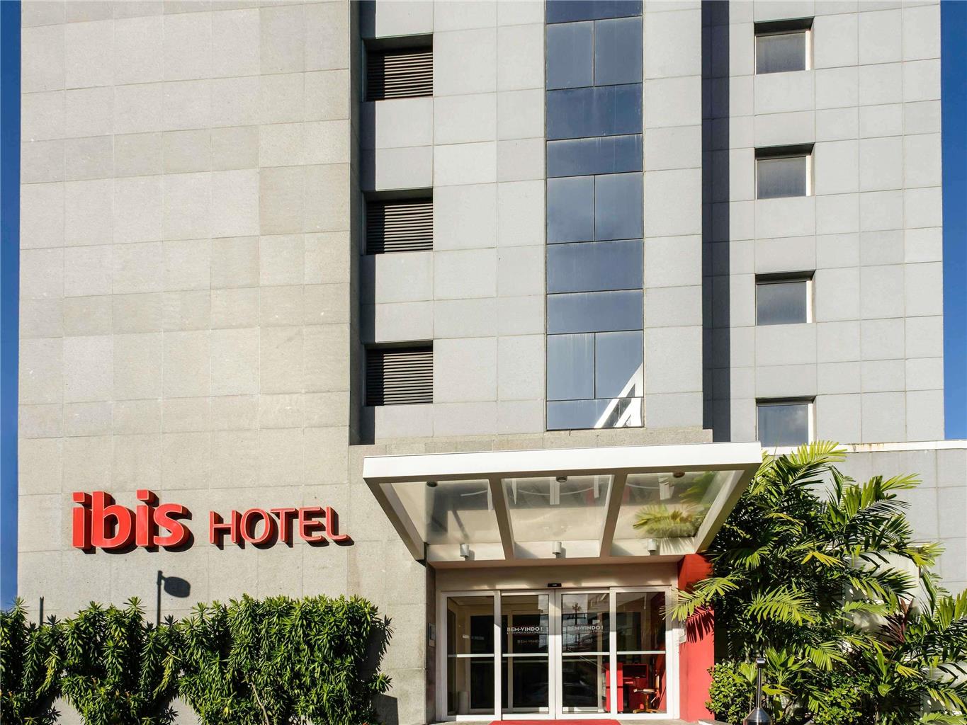 Ibis Recife