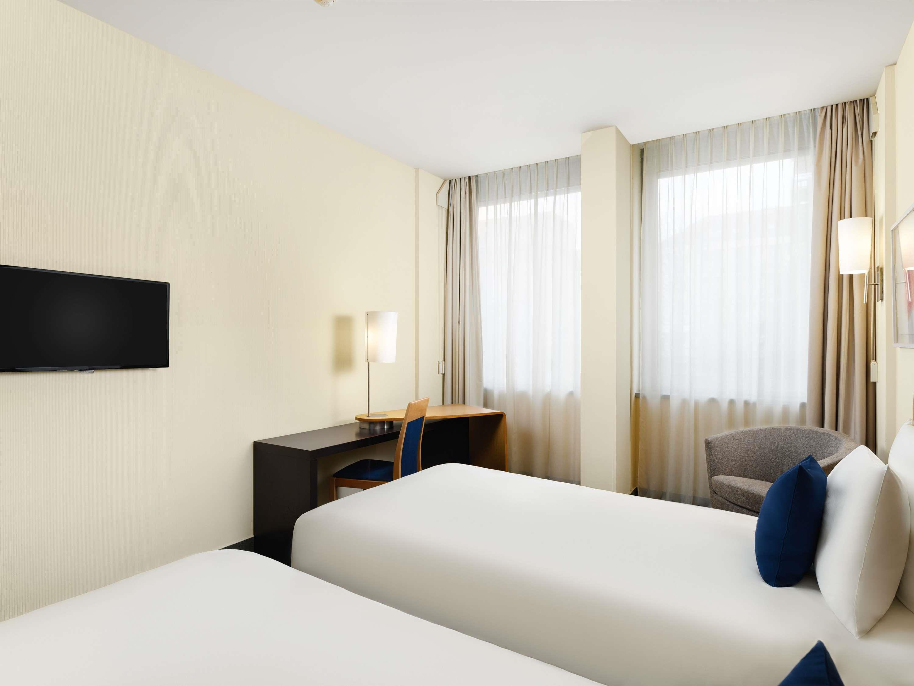 Novotel Budapest Danube Room Type - Superior Room with 2 single beds