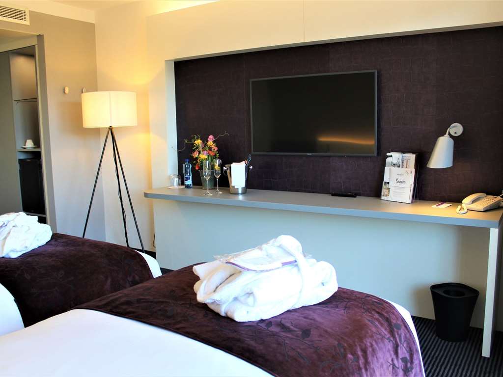 Mercure Plaza Biel Room Type - Classic room with 2 single size beds