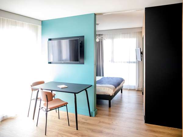 Studio for 3 people