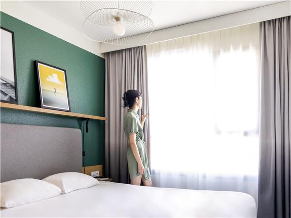 APARTMENT FOR 6 PEOPLE, WITH BALCONY, 2 BEDROOMS