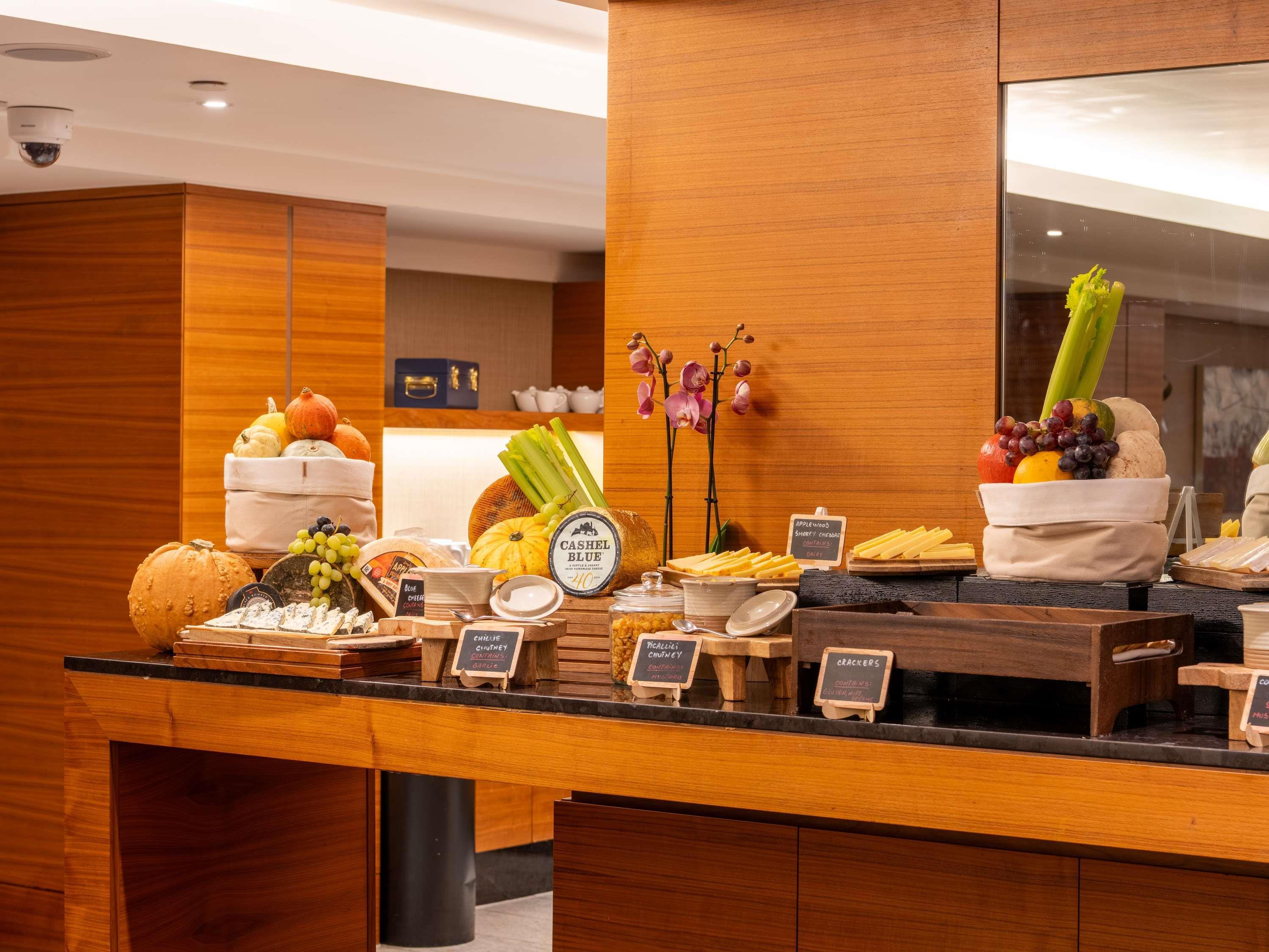 Sofitel London Heathrow Hotel Room Type - One-Bedroom Prestige Suite and Lounge Access Sofitel London Heathrow Hotel Room Type - One-Bedroom Prestige Suite and Lounge Access