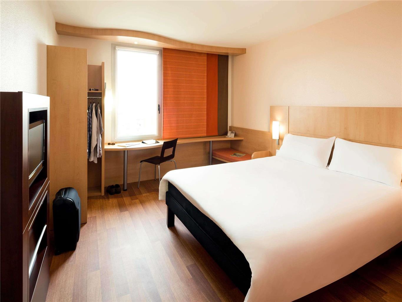 Ibis Barcelona Santa Coloma
