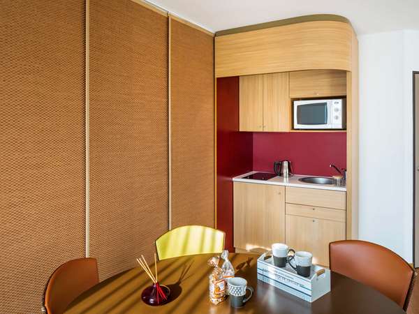 Studio with 1 double bed and 1 sofa bed