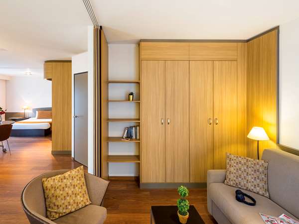 Studio with 1 double bed and 1 sofa bed