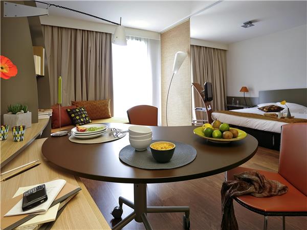 Studio for 3 people
