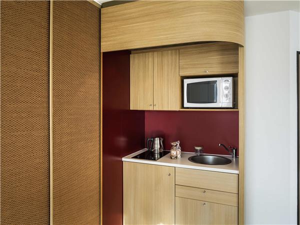 Studio with 1 double bed + 2 trundle beds