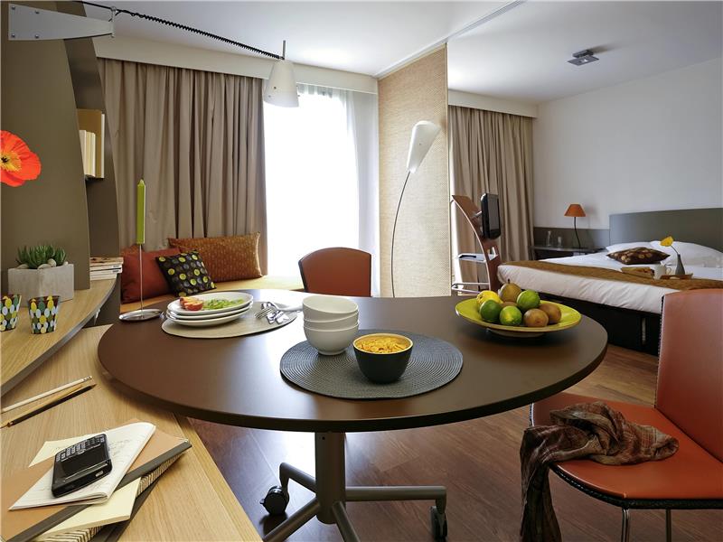 Studio for 3 people