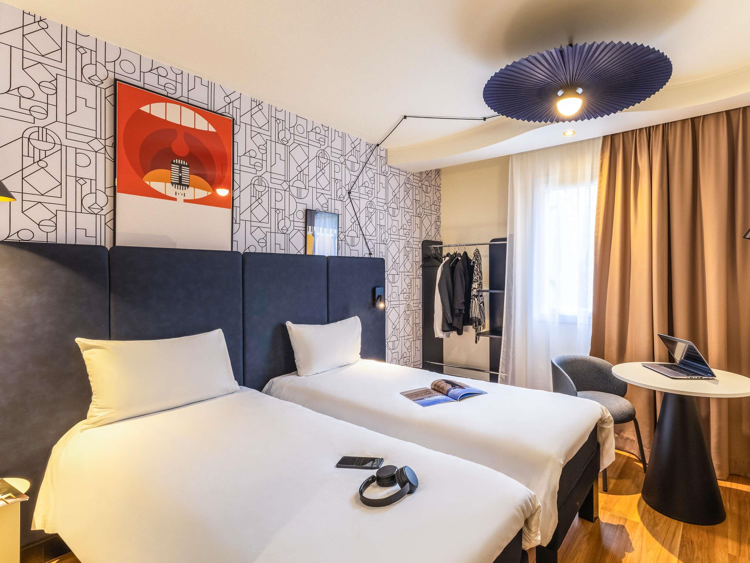 ibis Dunkerque Centre Room Type - Standard Room with two single beds