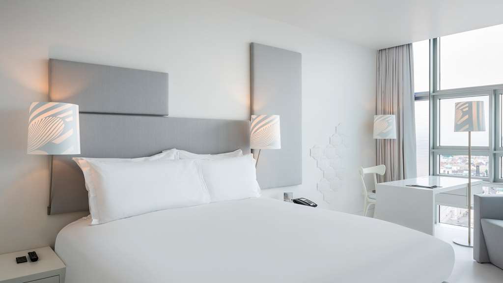 Guest photo