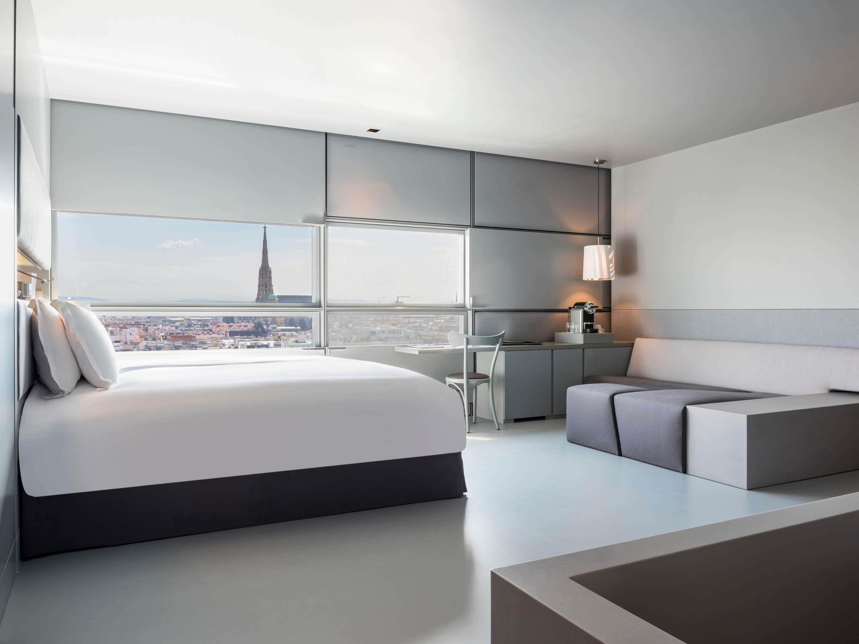 SO/ Vienna Room Type - Executive room - Cathedral view, 1 king size bed or 2 single size beds