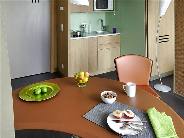 Studio for 3 people