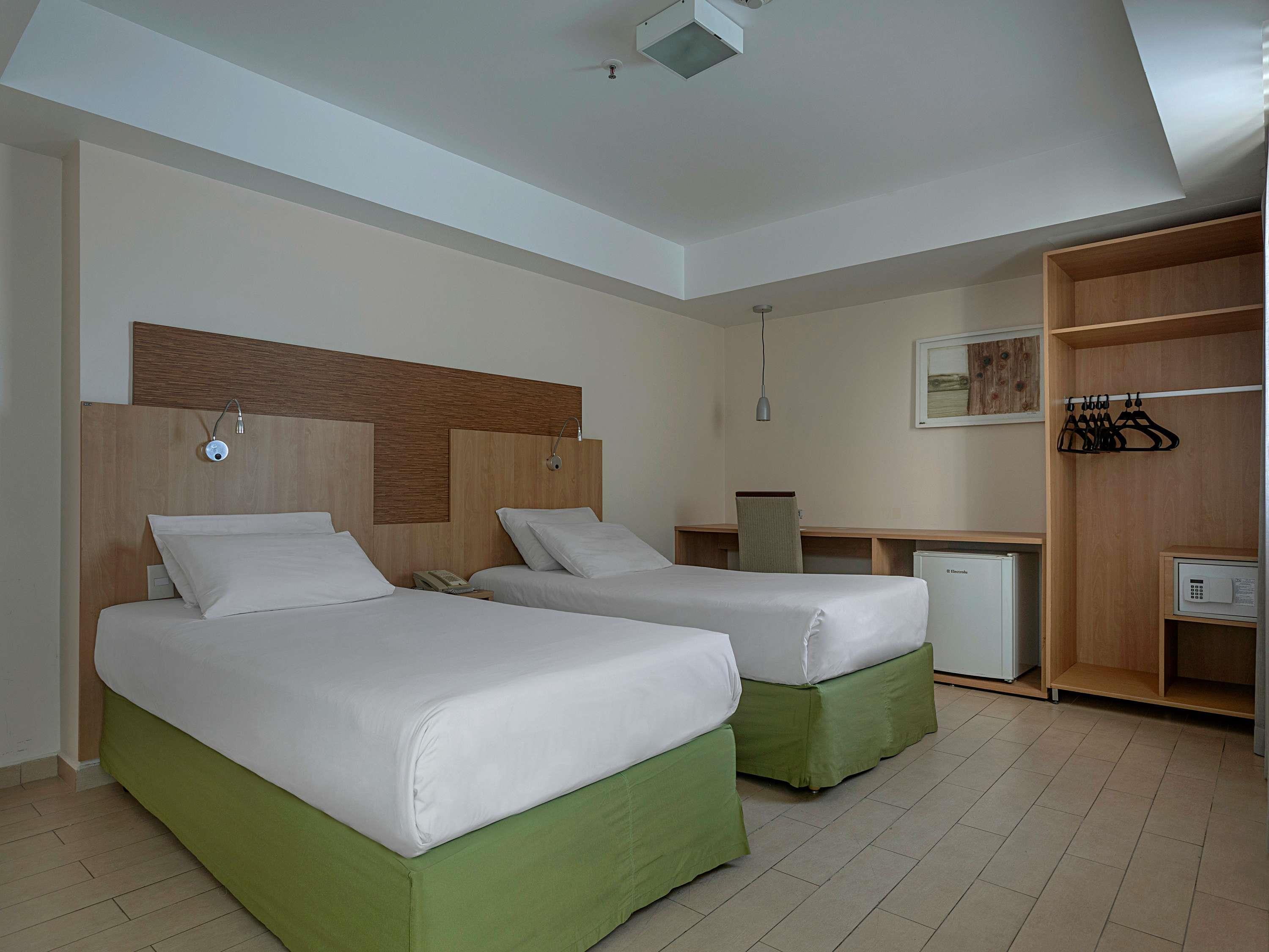 Mercure Maceio Pajucara Hotel - Tap to explore photos
