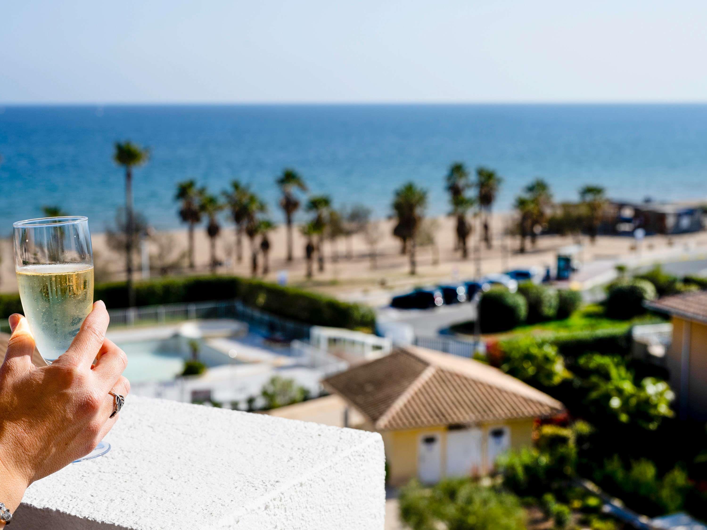 Mercury Thalasso and Spa Port Frejus Room Type - Classic sea-facing room, 2 single beds