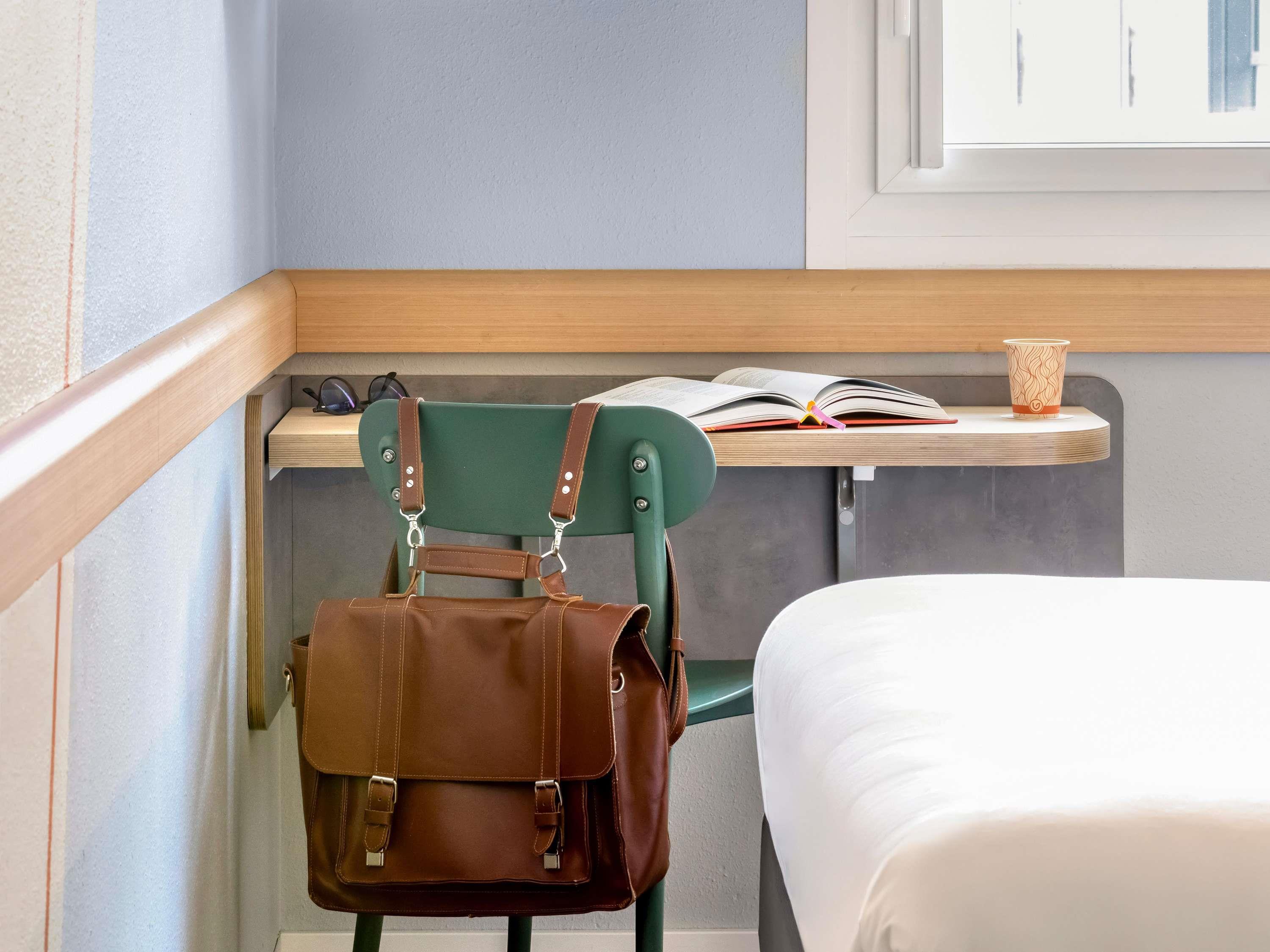 Ibis Budget Lugano Paradiso Room Type - Double room with large bed for 2 people