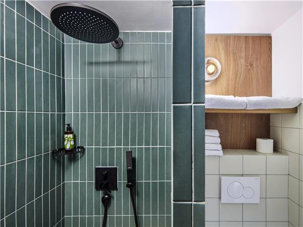 4-bedroom, co-living apartment for 8 people