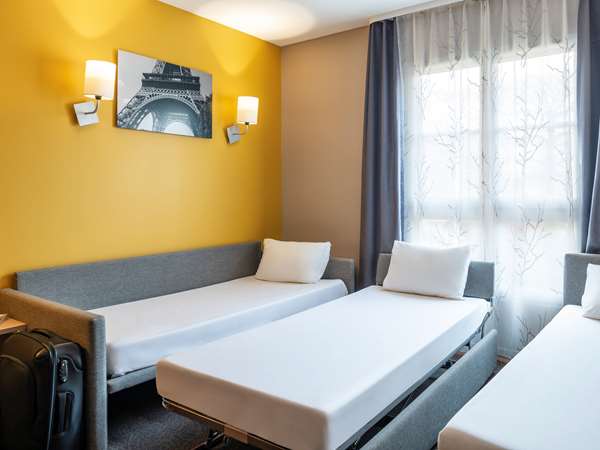 Studio for 3/4 people