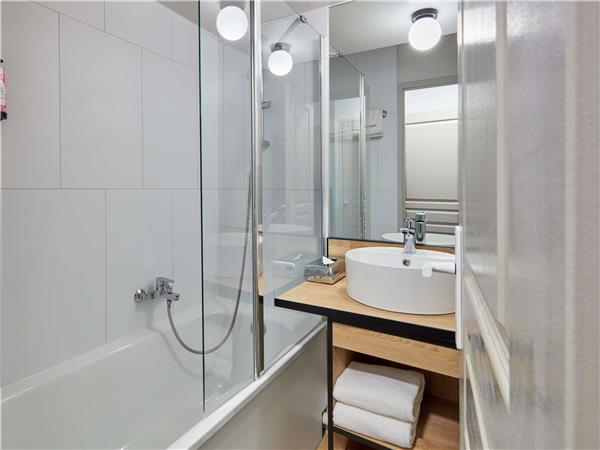 Apartment with 1 bedroom for 5 people