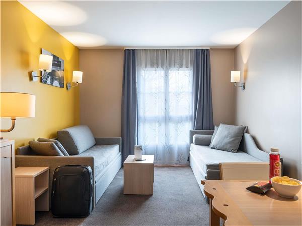 Studio for 3/4 people