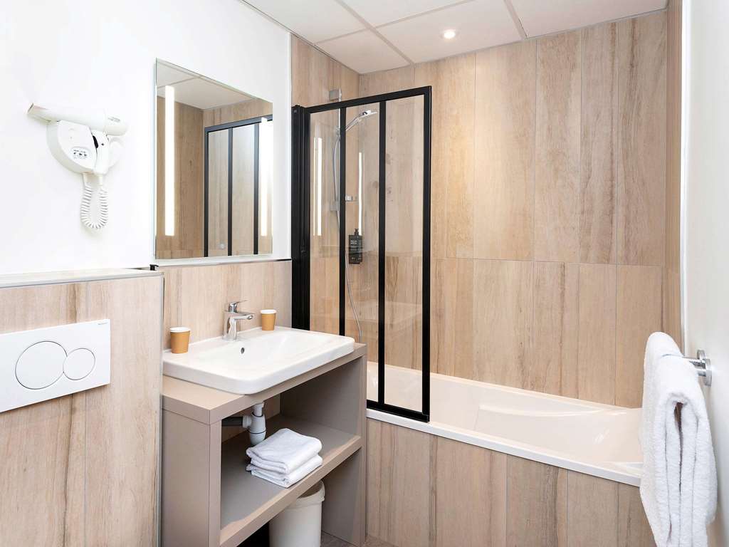 ibis Styles Macon Centre - Tap to explore photos