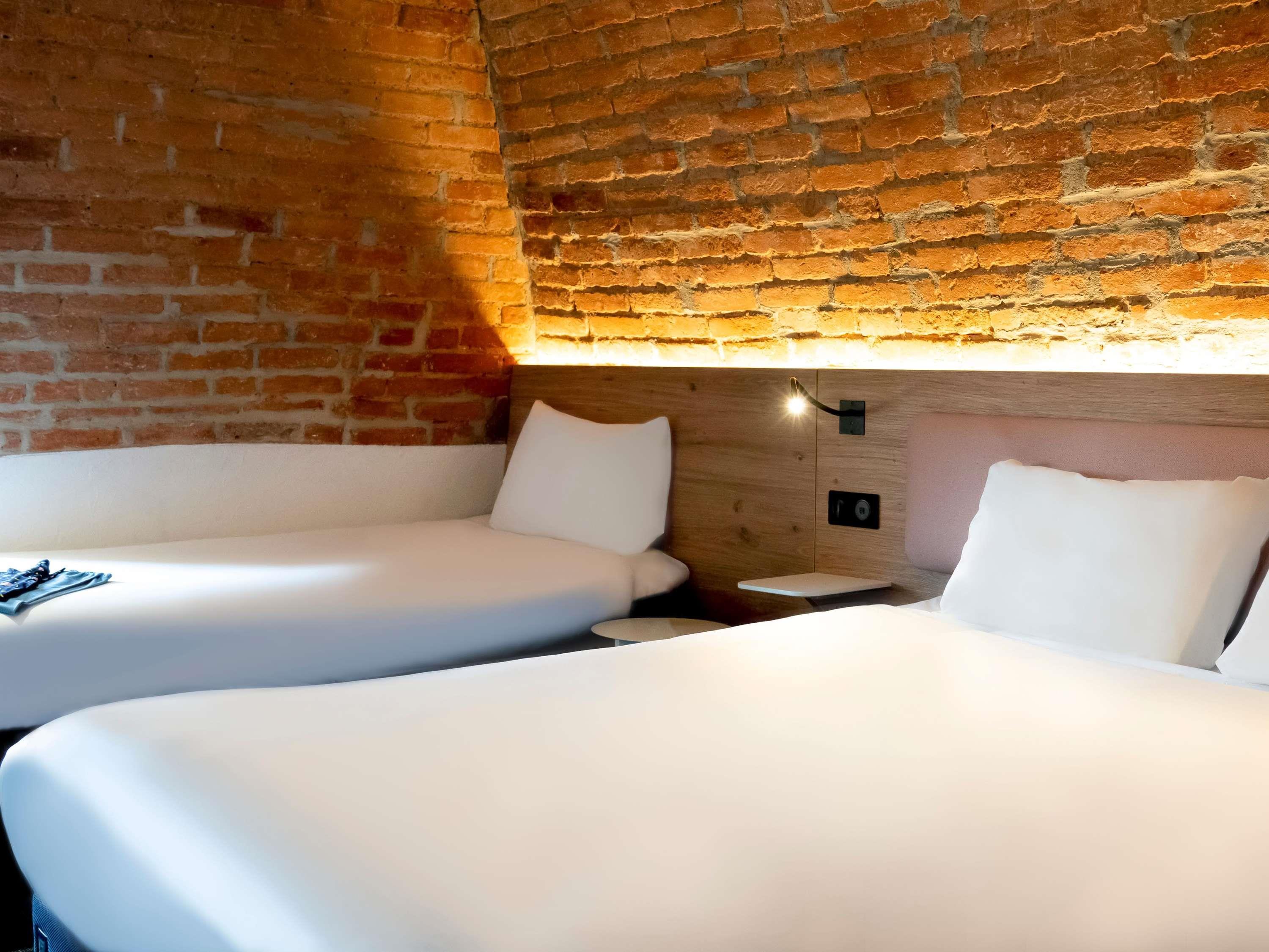 ibis Styles Colmar Centre - Tap to explore photos