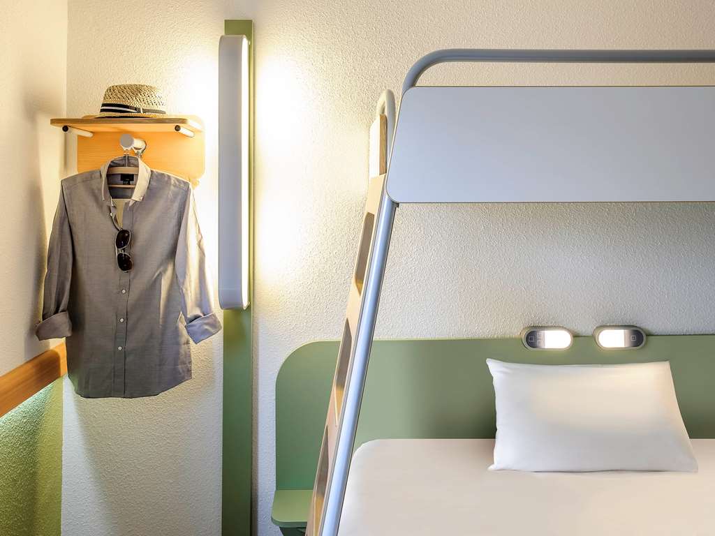 IBIS BUDGET GENEVE PETIT LANCY - Tap to explore photos