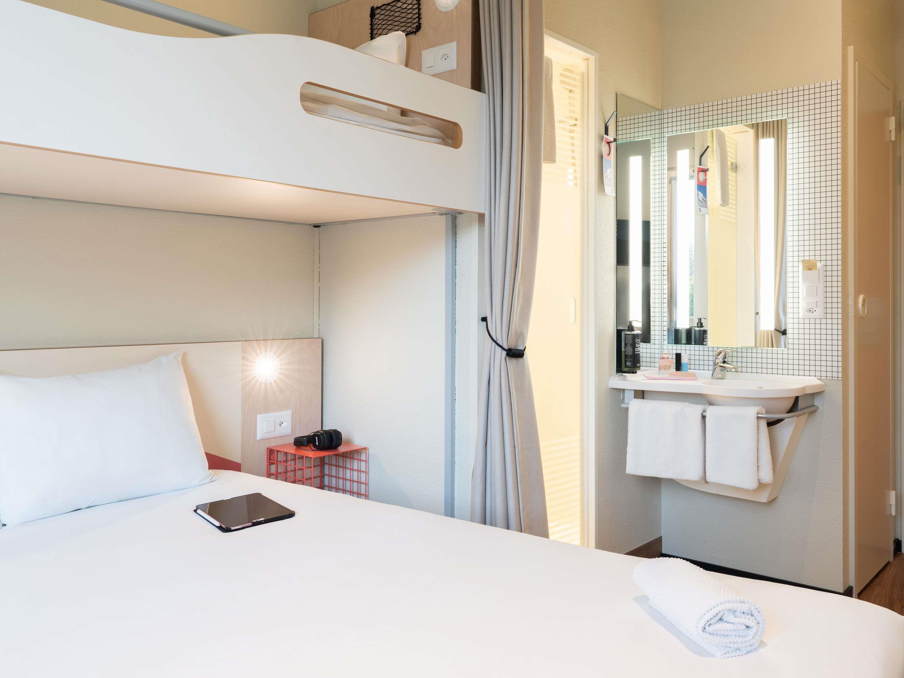 IBIS BUDGET GENEVE PETIT LANCY - Tap to explore photos