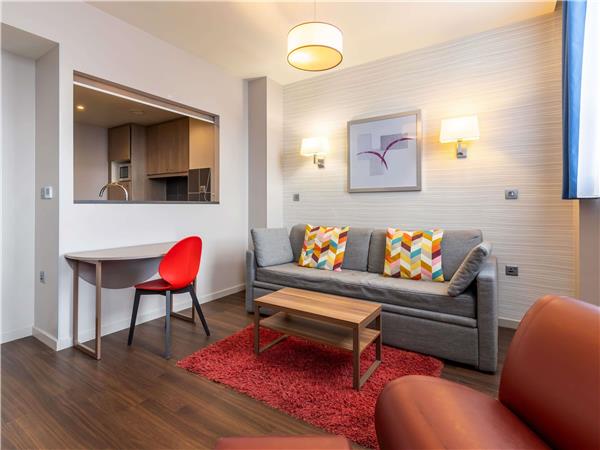Large apartment with 1 bedroom for 4 people