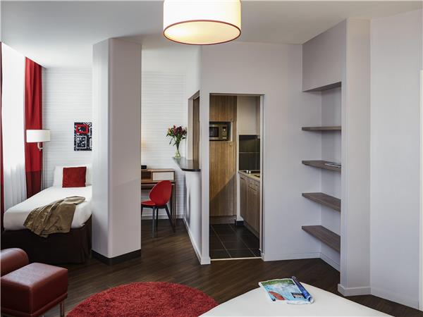 Studio with single beds for 3 people