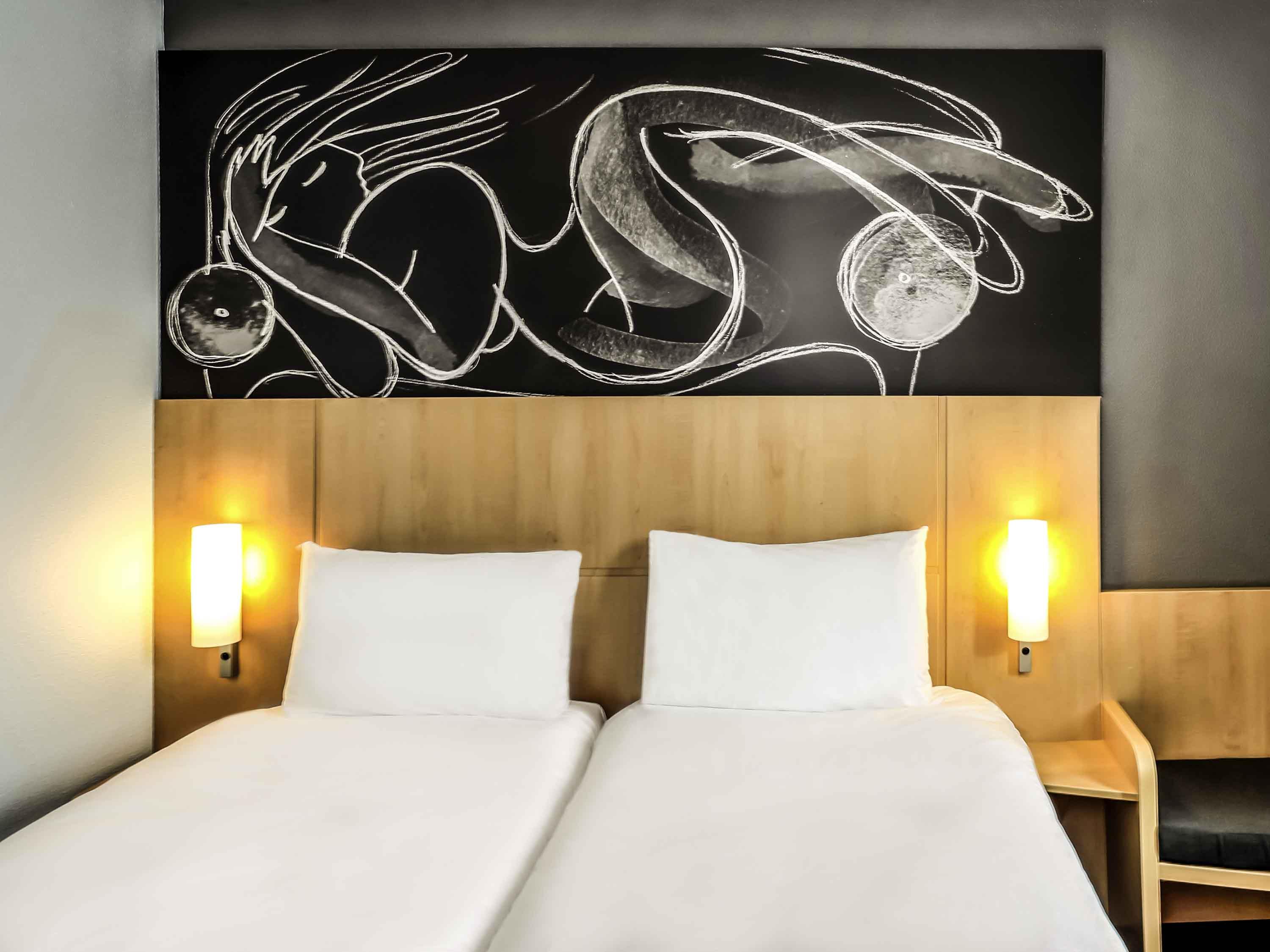 ibis Saint Genis Pouilly Gen Room Type - Classic Room with twin beds (35x79 90x200 cm