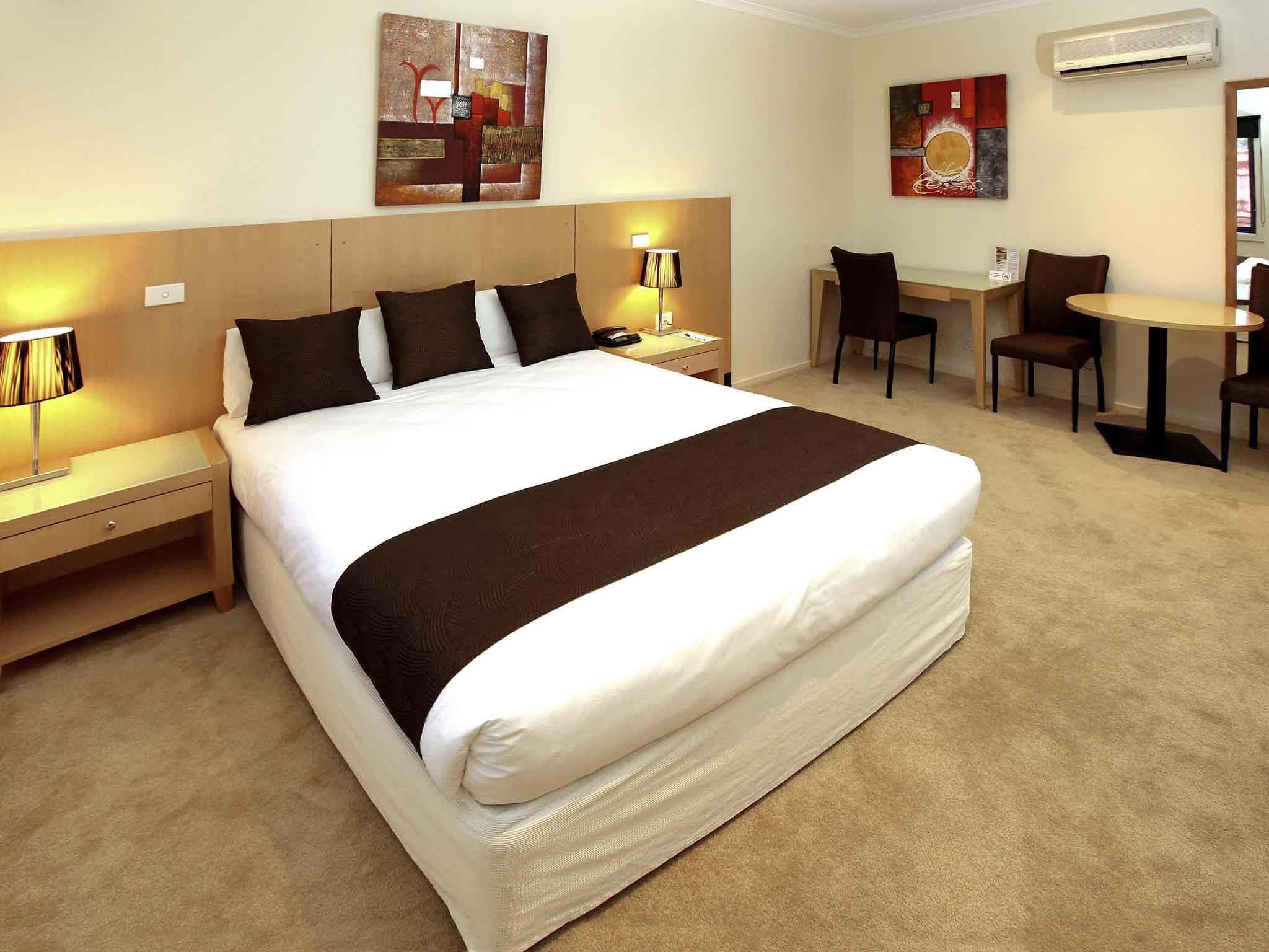 Mercure Hotel Mildura Room Type - Superior Room 1 King Bed and Spa