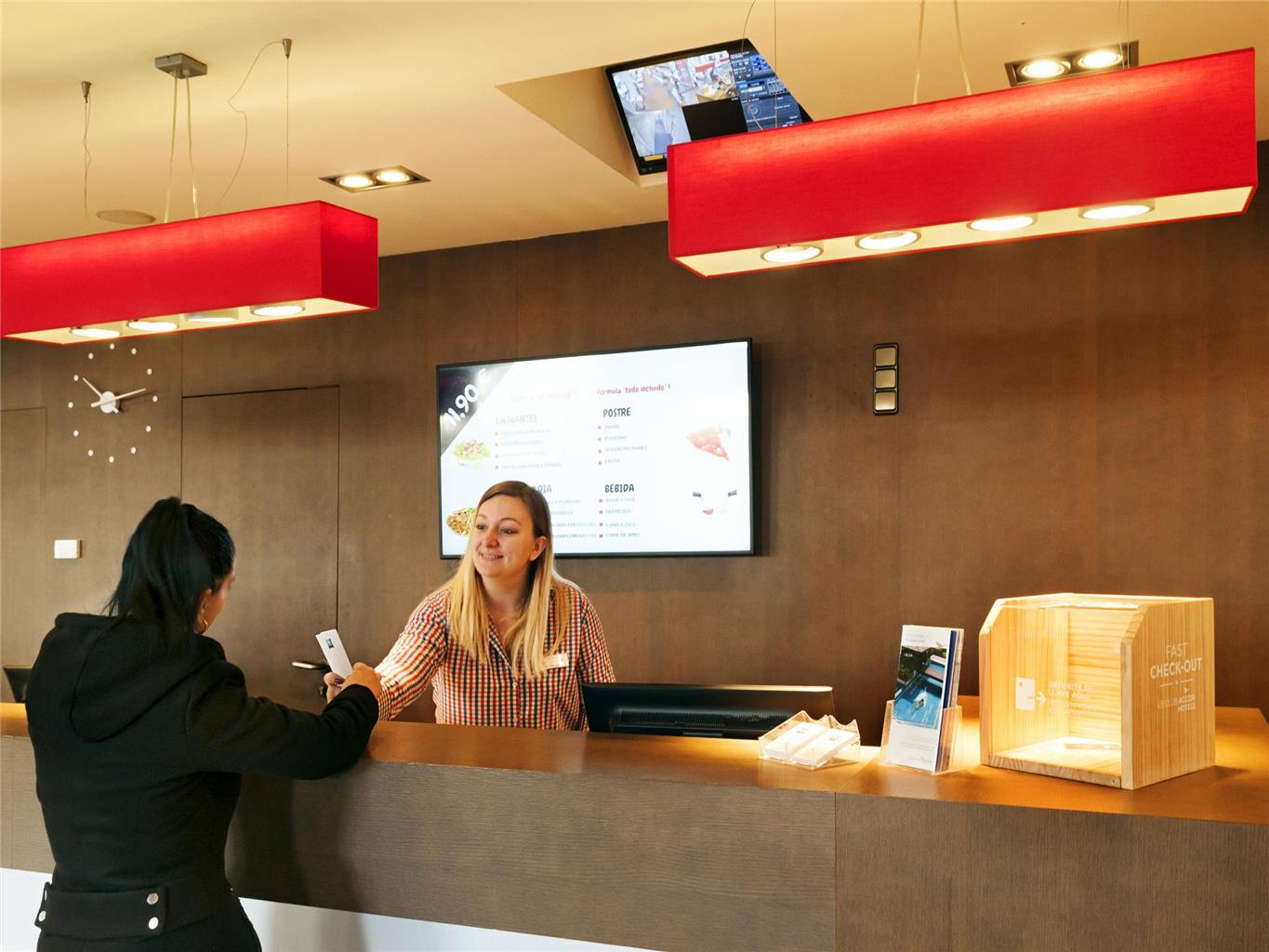 Ibis Lleida Hotel