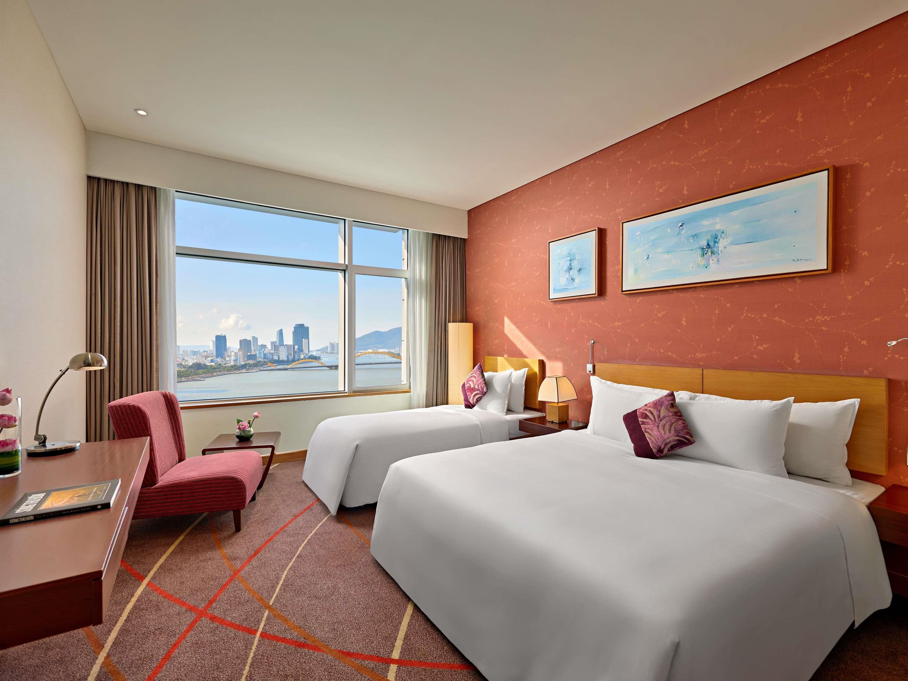 Grand Mercure Danang Room Type - Family Superior Room, 1 Queen bed and 1 single bed