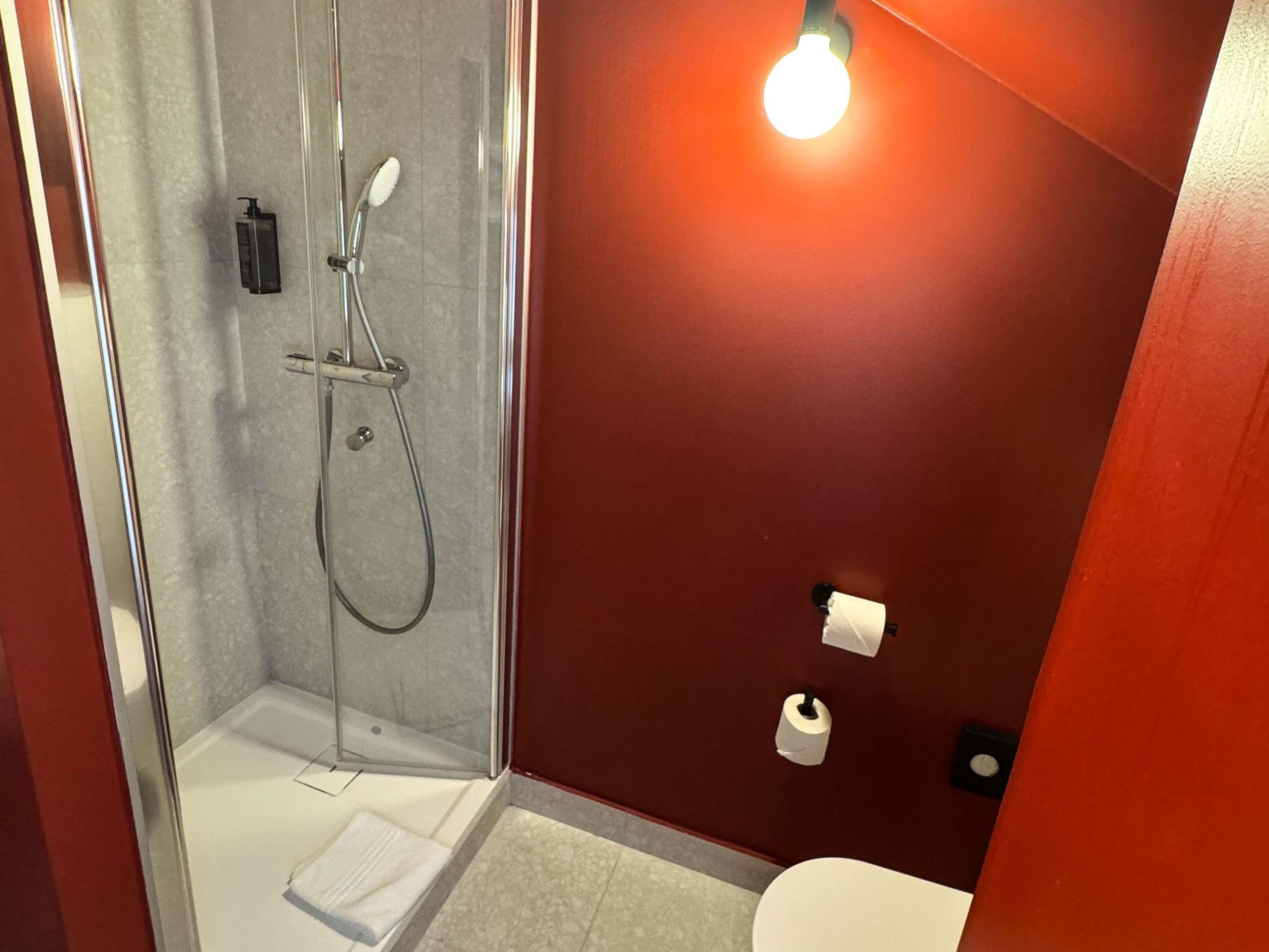 ibis Styles Bourg en Bresse - Tap to explore photos
