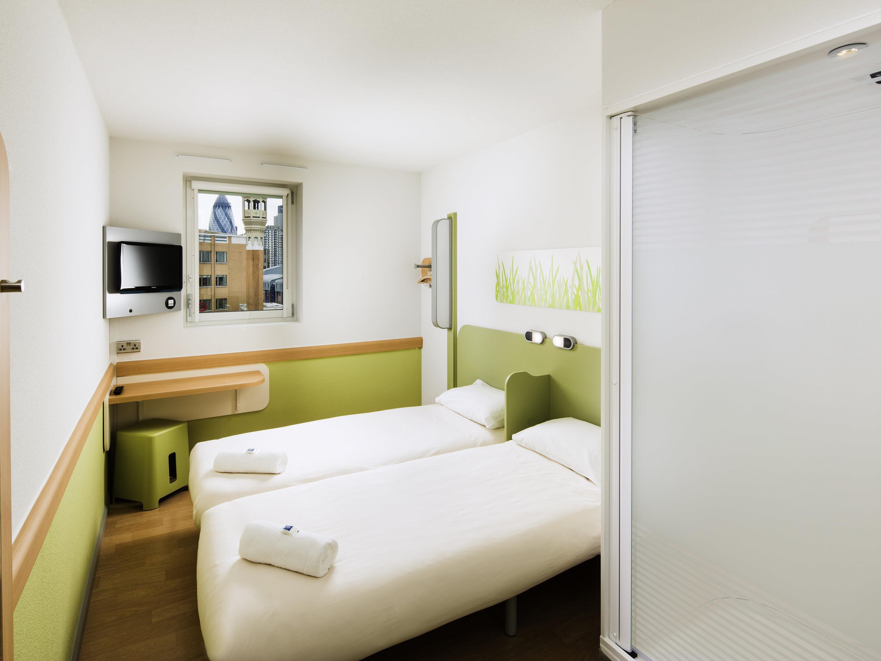IBIS BUDGET LONDON WHITECHAPEL - Tap to explore photos