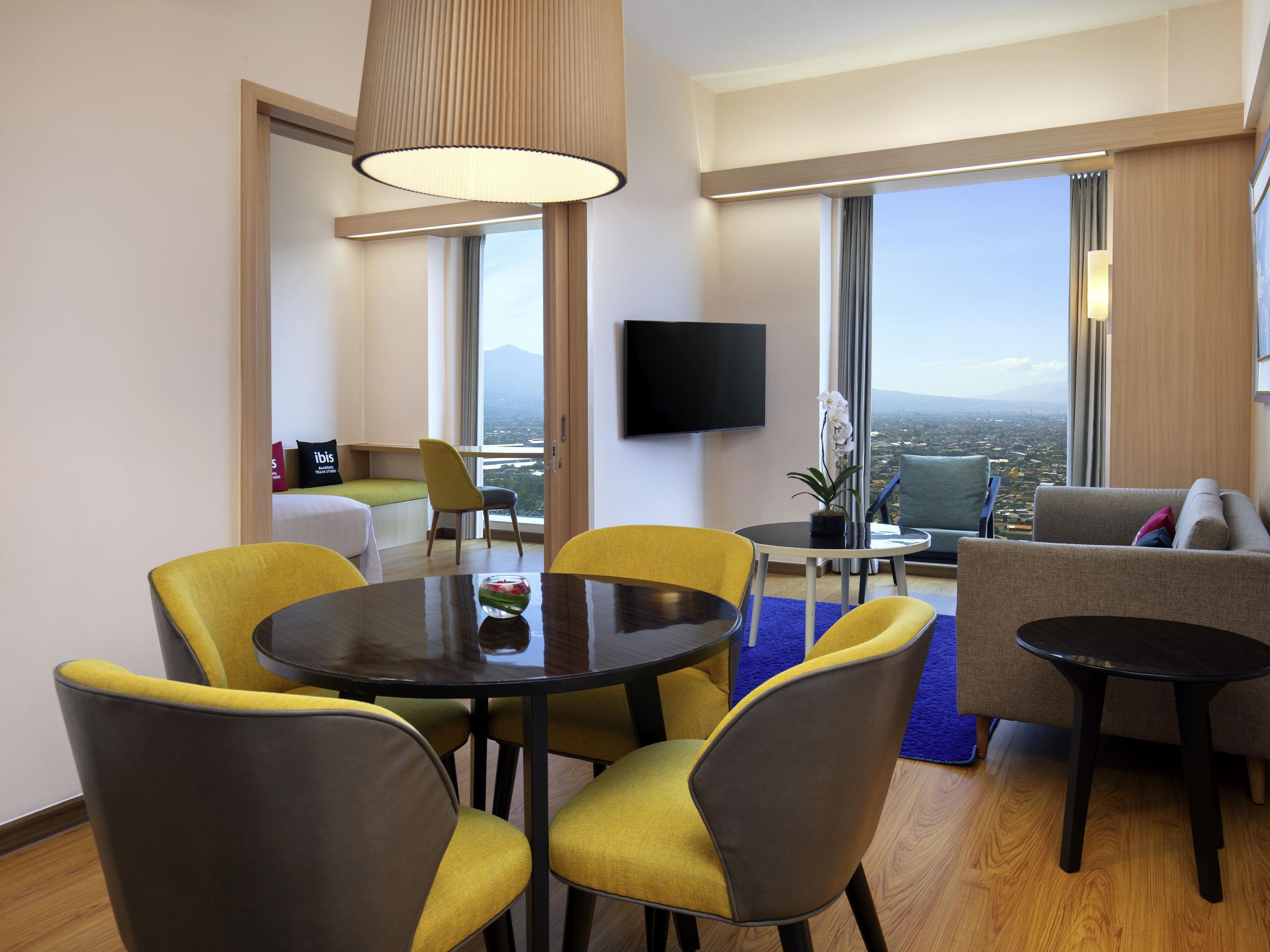 IBIS BANDUNG TRANS STUDIO Room Type - Executive Room with 1 queensize bed
