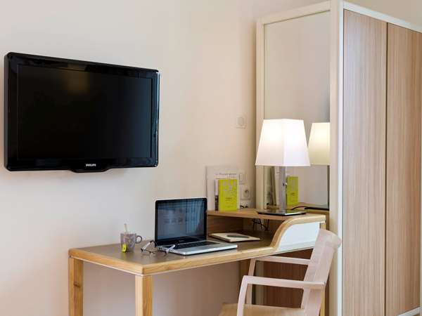 Studio for 3 people