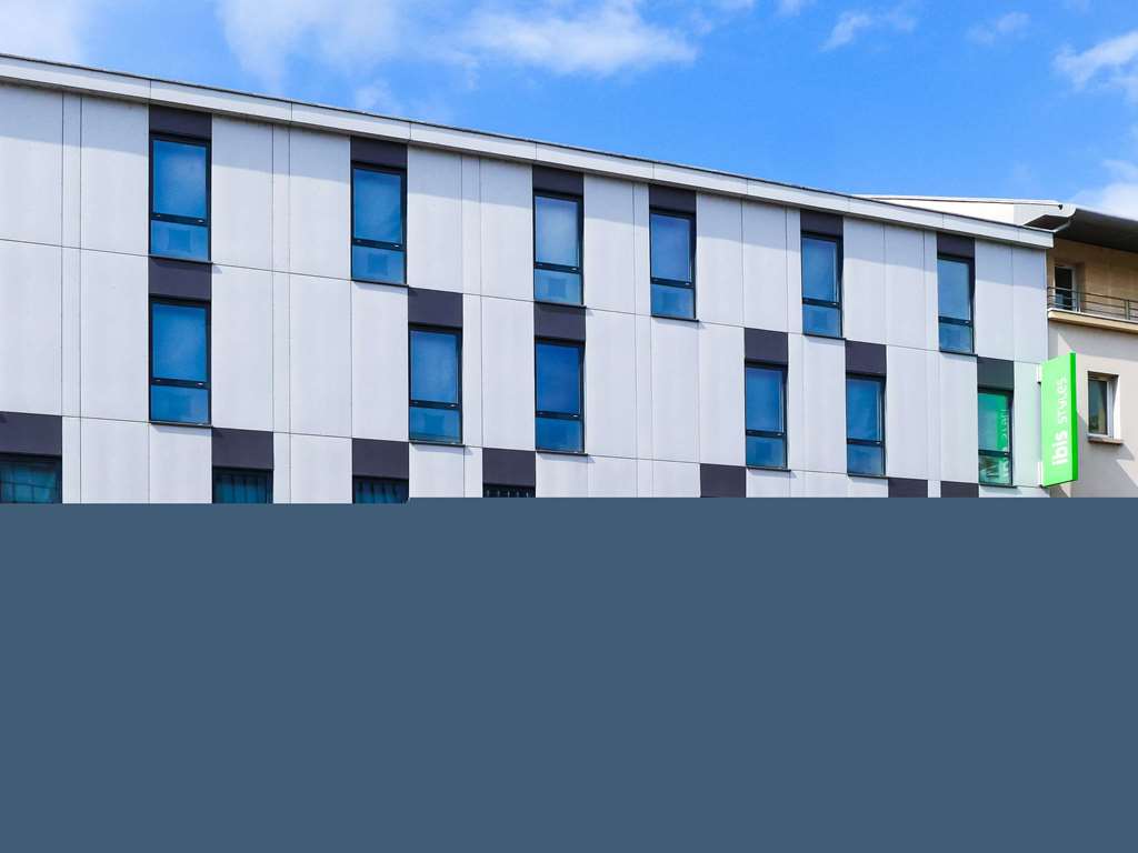 ibis Styles Montbeliard Centre Velotte - Tap to explore photos