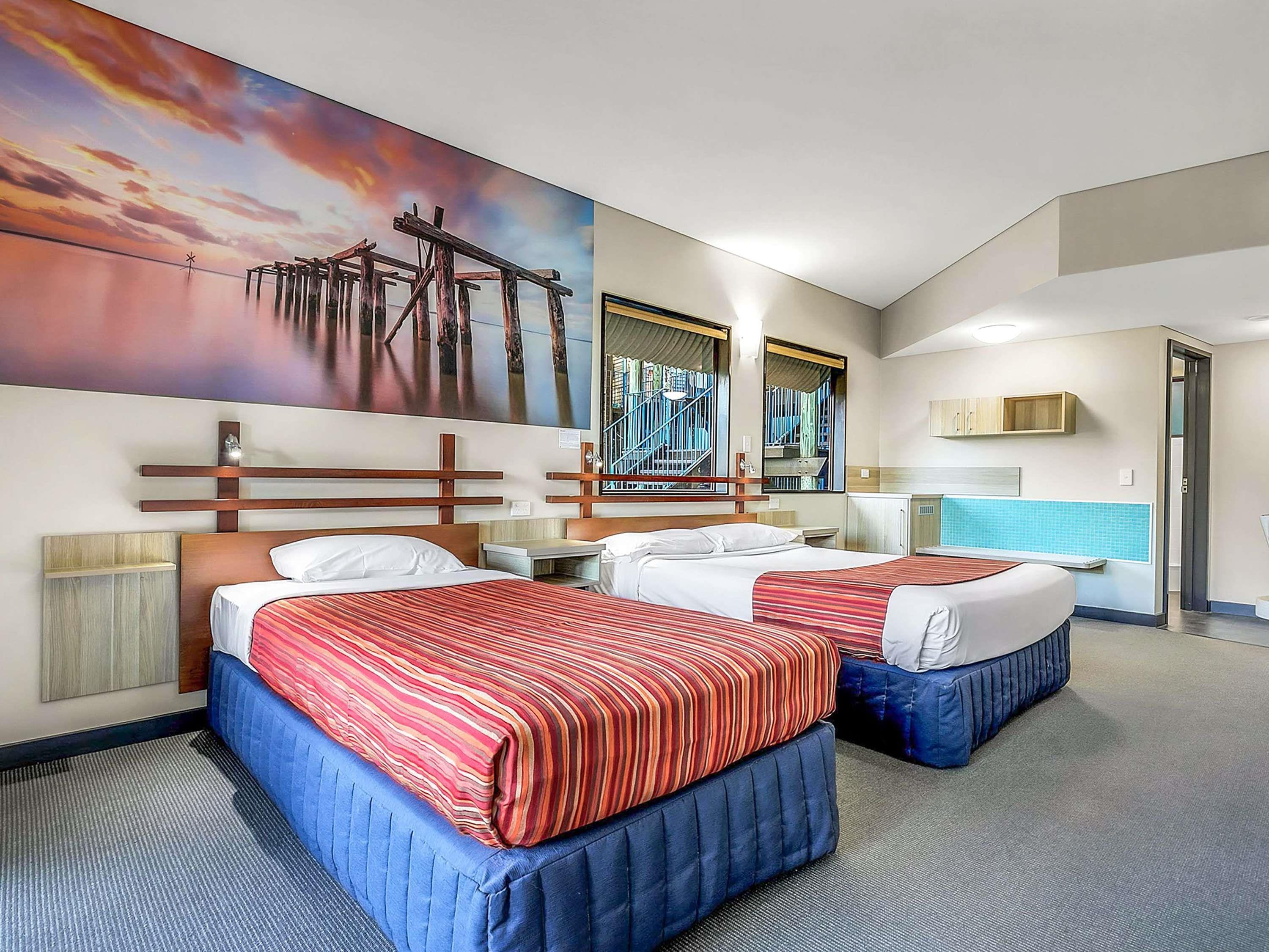 Kingfisher Bay Resort - Tap to explore photos