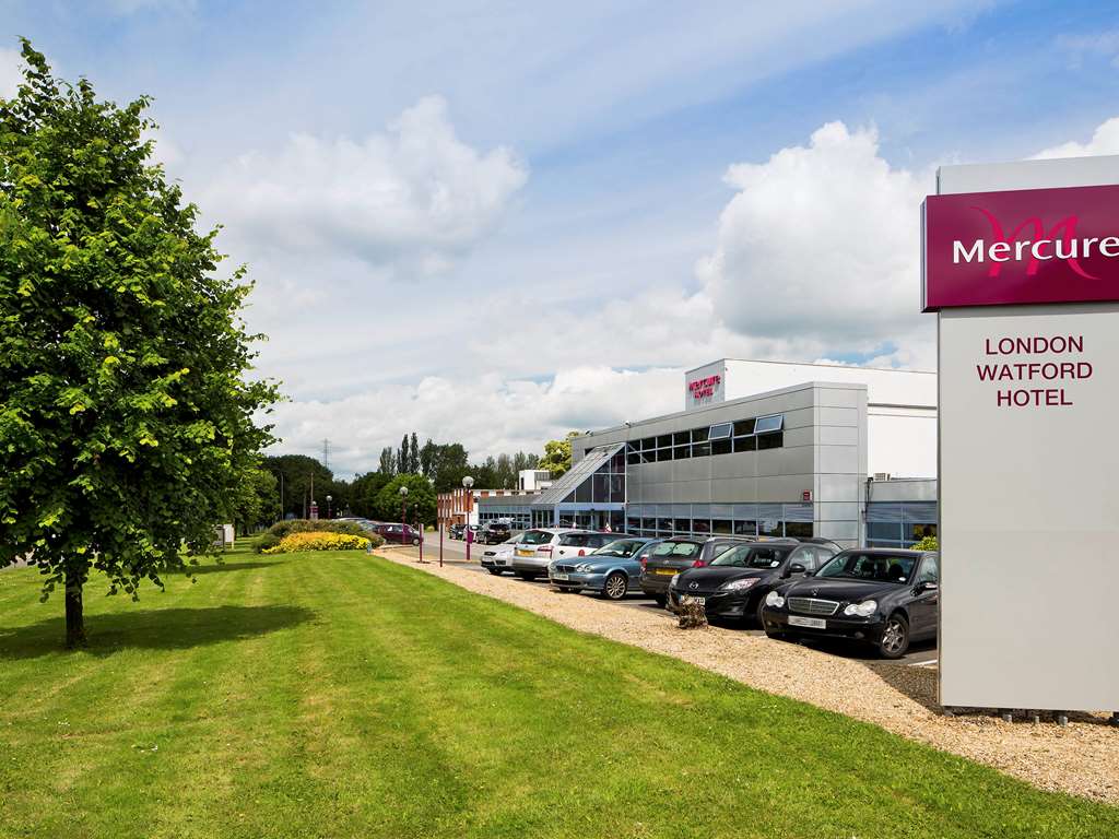 Mercure London Watford Hotel - Tap to explore photos
