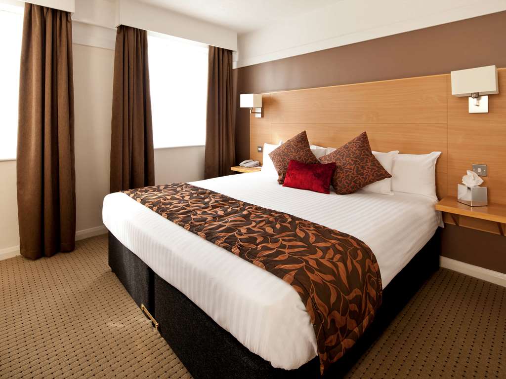 Mercure Bolton Georgian House Hotel - Tap to explore photos