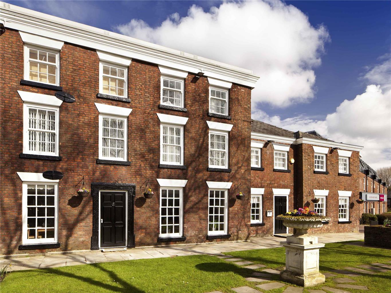 Mercure Bolton Georgian House