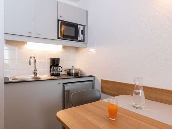 2-person Comfort Studio