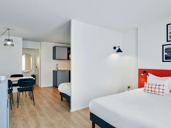 3-person Studio