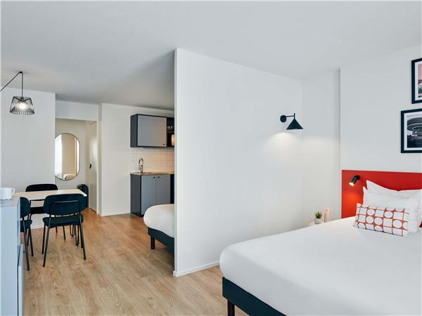 3-person Studio