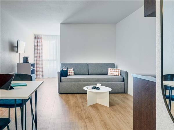 Studio for 4 people