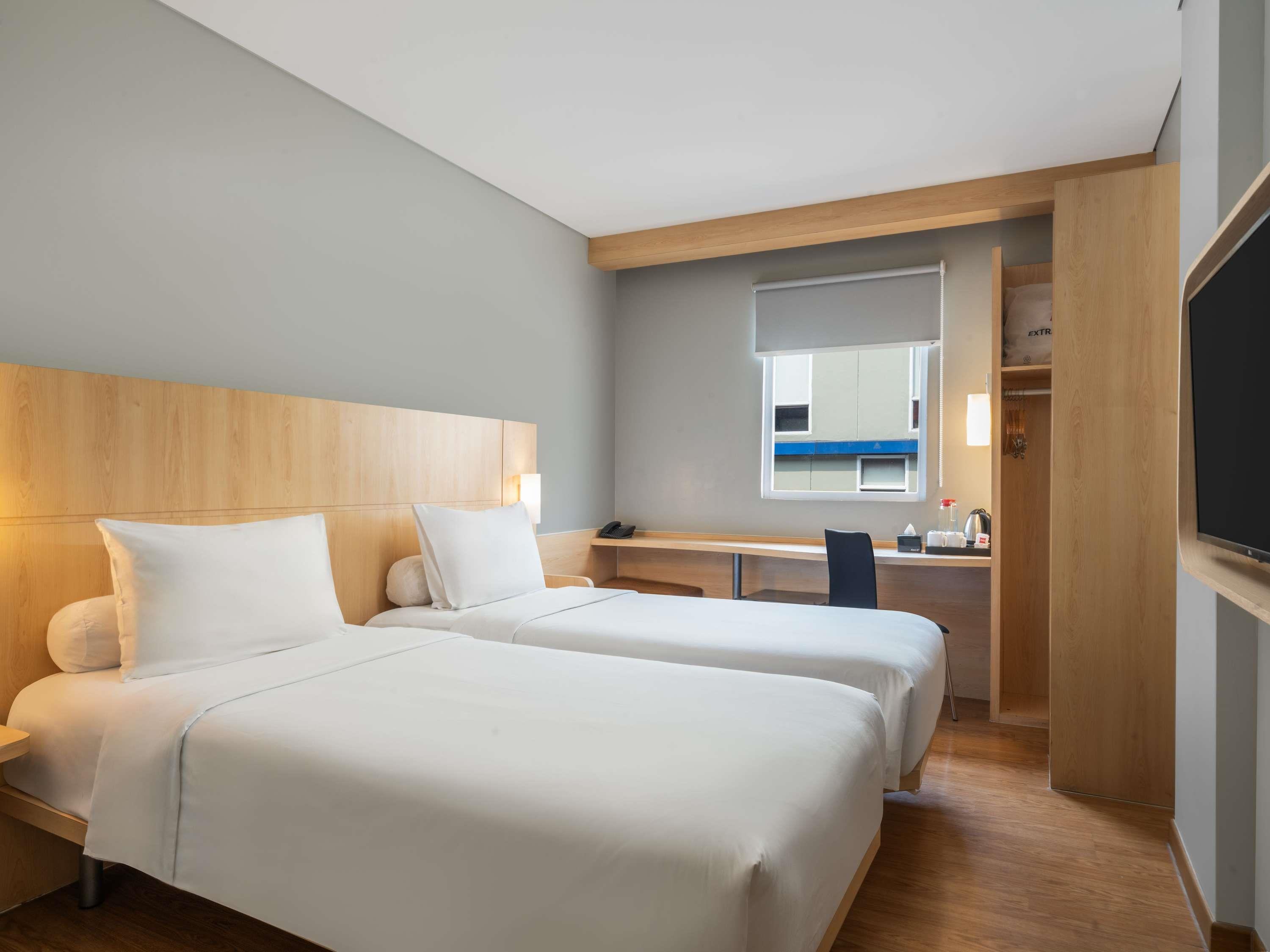 ibis Jakarta Senen - Tap to explore photos
