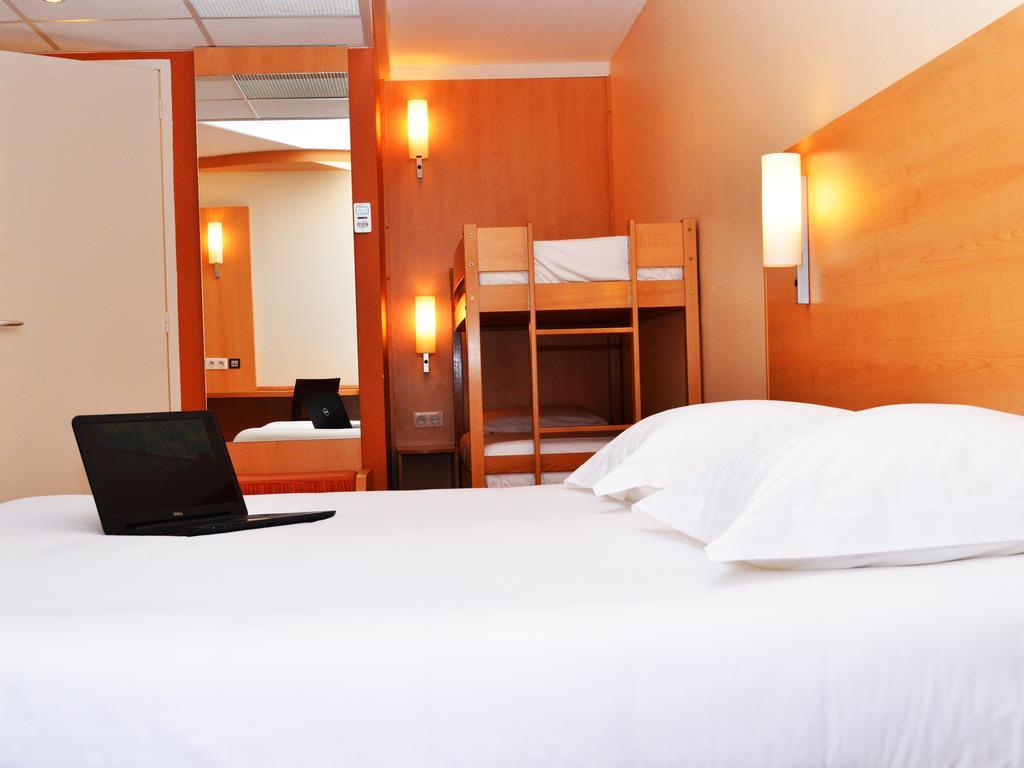 Ibis Saint Emilion Room Type - Family Room Ibis Saint Emilion Room Type - Family Room